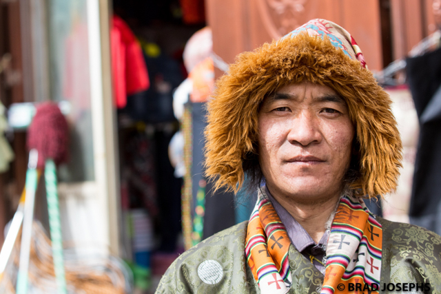 Khamba tibetan male, yak herder dress costume